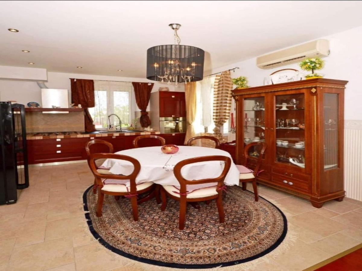 Apartment Villa Bepe Vranjic Екстер'єр фото